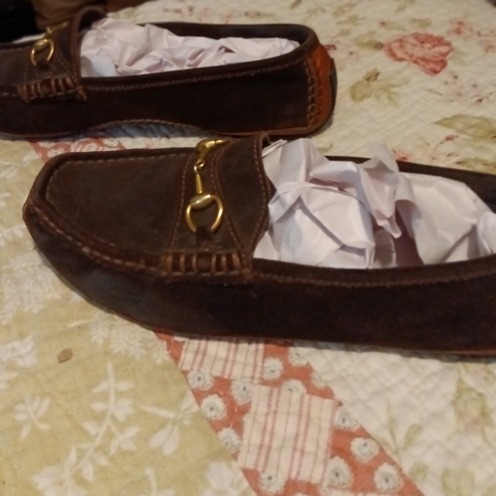 The Iconic Vintage Horsebit Gucci Dark Brown Leather Loafers with Gold Detail - Picture 9 of 16